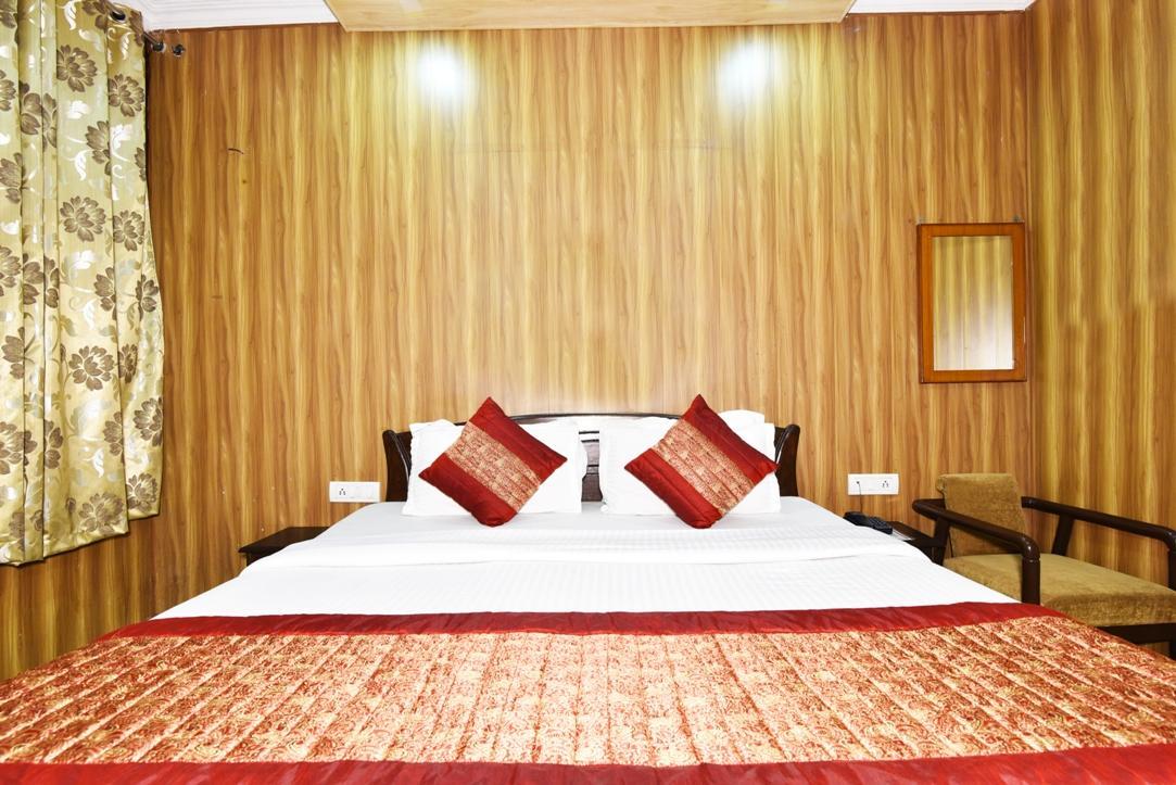 Hotel B-Comfort Амритсар Екстериор снимка